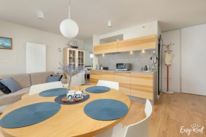 Holiday apartment with bathtub, sauna, pool